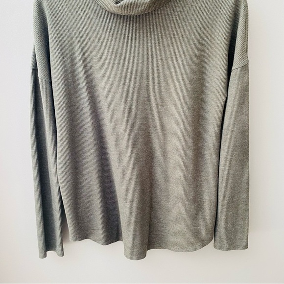 a new day Cowl Neck Waffle Knit Long Sleeve Top Green Sz Small - Picture 3 of 8